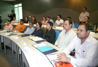 ENCABEZA MAR CEREMONIA CÍVICA EN EL COLEGIO FRESNILLO