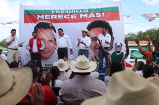 SE REALIZA PRIMERA DONACIÓN DEL PROGRAMA   “PLANTANDO VIDAS”