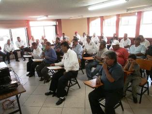 CAPACITA DTTYV A CHOFERES DE CAMIONES Y TAXIS DE LA CAPITAL ZACATECANA