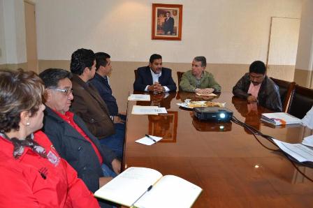 CONJUNTARÁN ACCIONES GOBIERNOS ESTATAL Y FEDERAL PARA COMBATIR REZAGO EDUCATIVO