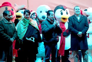 Preside Medrano Quezada encendido del Árbol Navideño de Coca Cola