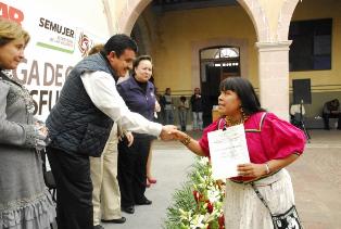 ENTREGA SEMUJER 1.8 MDP EN BENEFICIO DE EMPRESARIAS DE 28 MUNICIPIOS