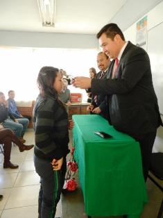 APOYA CONALEP A SUS ESTUDIANTES CON ENTREGA DE 250 LENTES