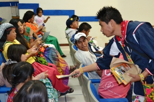 Imparten taller sobre de derechos humanos a indígenas