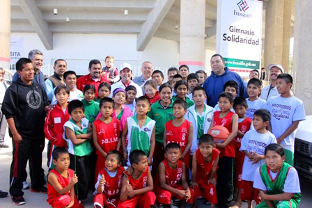 CAUTIVAN NIÑOS TRIQUIS A FRESNILLO