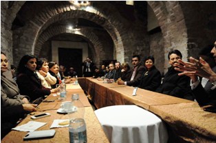 SE REÚNEN DIPUTADOS CON REPRESENTANTES DE “MARIANA TRINITARIA”