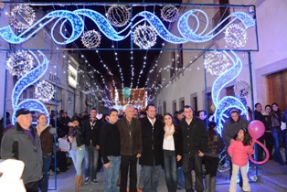 ESPECTACULAR  Y EXITOSO INICIO DEL FESTIVAL “LA MEJOR NAVIDAD PARA LOS JEREZANOS”