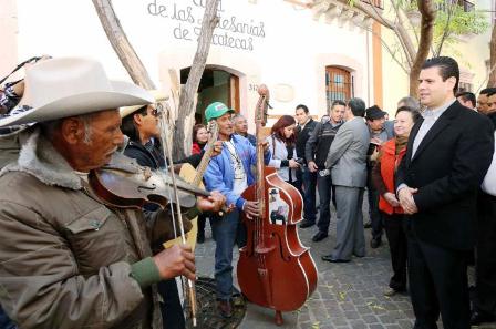 ENTREGA GOBERNADOR MÁS DE 3 MDP A PROYECTOS CULTURALES ZACATECANOS