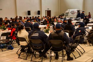 CELEBRA MUNICIPIO A LOS POLICÍAS EN SU DÍA
