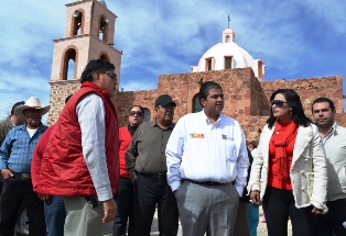 LLEVA ALCALDE “AYUDA MÁS GRANDE A TU COMUNIDAD” A SANTA MÓNICA