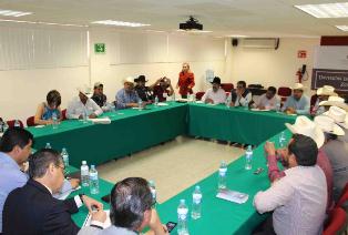 ACUERDAN GODEZAC Y ORGANIZACIONES DE PRODUCTORES REESTRUCTURACIÓN DE ADEUDOS CON CFE