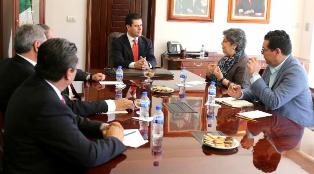 NO PROCEDE AMPARO DE EXCONTRALOR