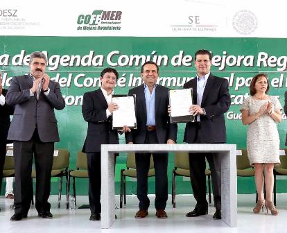 ACUERDAN GOBIERNOS FEDERAL Y ESTATAL ALENTAR EL DESARROLLO MUNICIPAL E IMPULSAR LA COMPETITIVIDAD EMPRESARIAL