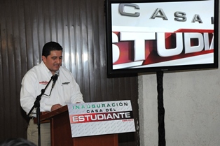 INAUGURA DIPUTADO JAVIER TORRES, CASA DEL ESTUDIANTE EN FRESNILLO