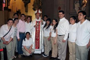 PRESENCIA MAR CEREMONIA DE DOMINGO DE PASCUA EN CATEDRAL