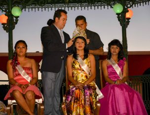 CORONA BMQ A YESENIA I EN EL SEIS DE ENERO