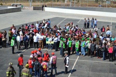 EVACUAN SECRETARIA ADMINISTRATIVA