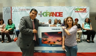 PREMIAN AYUNTAMIENTO Y DIF CAPITALINO A GANADORES DEL CONCURSO “JUSTO POR MIS DERECHOS”