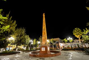 RESTAURAN LUMINARIAS DEL JARDÍN OBELISCO