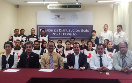 PRESIDE BMQ DONATIVO DE LA CFE A LA CRUZ ROJA