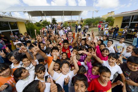 ENTREGA BMQ APOYOS DEL PROGRAMA ESCUELAS EN MOVIMIENTO