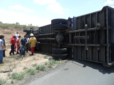 DAN A CONOCER SSZ FACTORES DE RIESGO EN ACCIDENTES VIALES