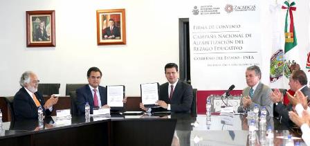REDUCIRÁN GOBERNADOR E INEA REZAGO EDUCATIVO