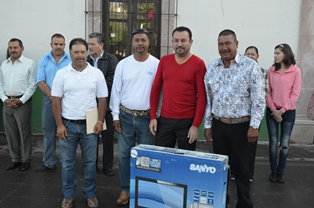 EN TORIBIO, PREMIARÁN A USUARIOS CUMPLIDOS