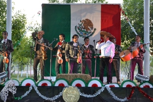 NOCHE MEXICANA Y PRESENTACION DE CANDIDATAS ITSF 2014