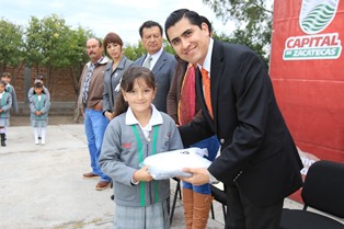 INAUGURA CARLOS PEÑA SEMANA DE CIENCIA Y TECNOLOGÍA EN COMUNIDADES