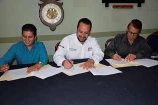 AYUNTAMIENTO FIRMA CONVENIO CON SECTOR HOTELERO