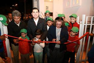 INAUGURA CARLOS PEÑA EL PRIMER GIMNASIO VIRTUAL EN COLONIA FRANCISCO E GARCÍA
