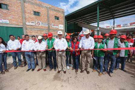 INAUGURA MAR LADRILLERA ECOLÓGICA Y ENTREGA APOYOS POR 42 MDP EN LORETO