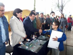 ENTREGA SEDESOL UNIFORMES ESCOLARES GRATUITOS A MÁS DE MIL ALUMNOS DE GUADALUPE