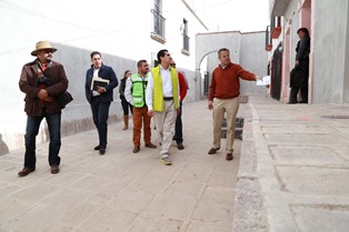 SUPERVISA CARLOS PEÑA OBRAS QUE SE REALIZAN EN EL CENTRO HISTÓRICO