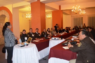 CAPACITAN EN SEGURIDAD Y CONTROL DE TRÁNSITO A OFICIALES DE DTTYV Y PERSONAL DE SSZ