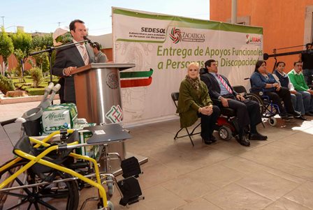 ENTREGA BMQ APOYOS FUNCIONALES A PERSONAS CON DISCAPACIDAD