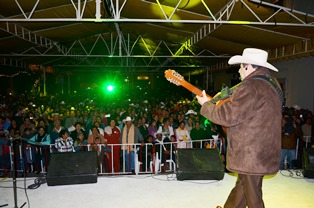ARRASAN LOS CADETES DE LINARES EN LA FERIA DE CALERA