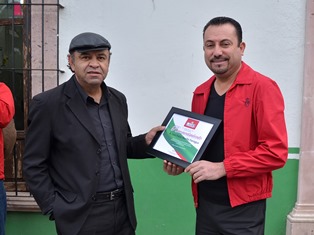RECONOCE H. AYUNTAMIENTO A  COMPOSITOR CALERENSE