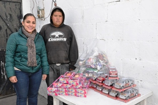 DIF ENTREGA JUGUETES A CENTRO DE AYUDA SOCIAL