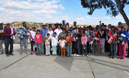 ALCALDE RECORRE COMUNIDADES DE LA SIERRA DE JEREZ