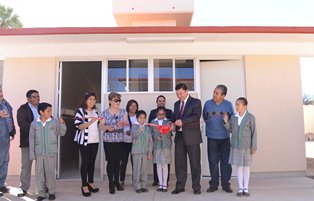 INAUGURA GDH MÓDULOS SANITARIOS EN LA PRIMARIA 11 DE JULIO