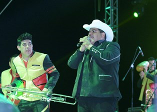 CIERRA CHUY LIZARRAGA CON BAILE LA FERIA REGIONAL DE SAN JOSÉ DE LOURDES