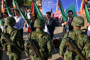 CONMEMORA AYUNTAMIENTO DE FRESNILLO DÍA DE LA BANDERA