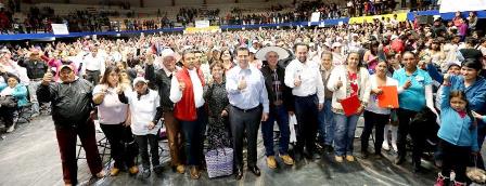 EN GIRA POR JEREZ ENTREGA MAR APOYOS POR MÁS DE 25 MDP DE PROGRAMAS PROSPERA Y SUMAR