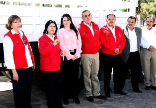 RECIBEN ÁREAS DEL SEDIF NUEVO PARQUE VEHICULAR