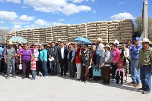 ARRANCA CARLOS PEÑA AMPLIACIÓN DE RED DE AGUA POTABLE EN LA ESCONDIDA