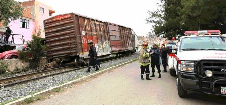 SE DESCARRILA FERROCARRIL EN PÁNFILO NATERA