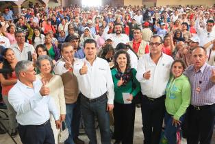 ENTREGA MAR MÁS DE 73 MDP EN OBRAS DE INFRAESTRUCTURA Y APOYOS SOCIALES EN TLALTENANGO, MOMAX Y JALPA