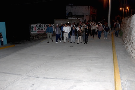 INAUGURAN PAVIMENTACIÓN DE CALLES DEL FONDO MINERO EN PLATEROS